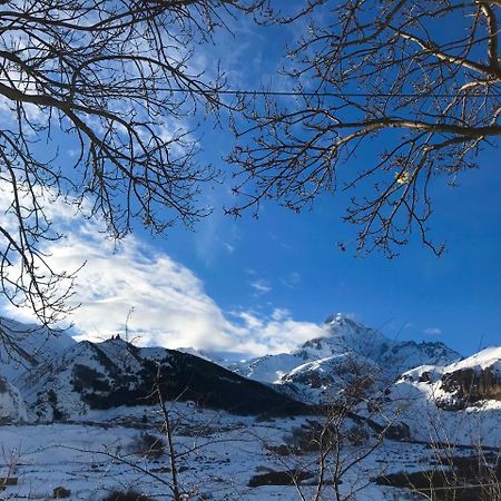 Riverside Kazbegi Bagian luar foto